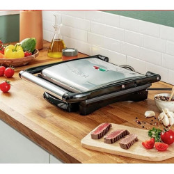 2000 watts of power for grilling meat, fish, vegetables and other foods perfectly